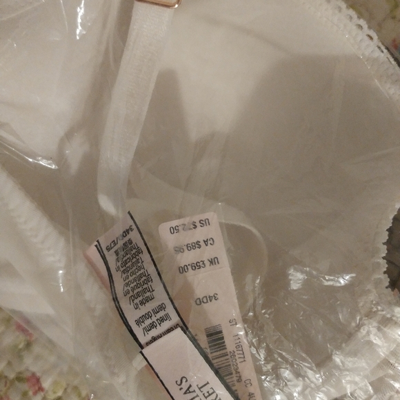 NEW VICTORIA'S SECRET DREAM ANGELS EMBROIDERED SET - Picture 10 of 11